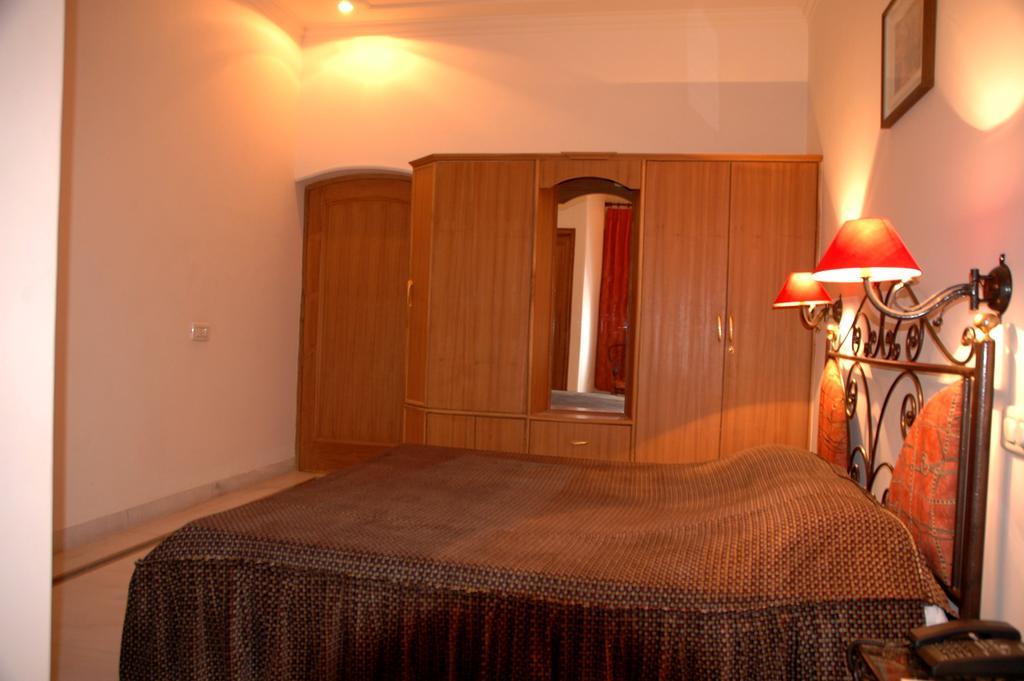 Hotel Ishan Villa Amritsar Buitenkant foto