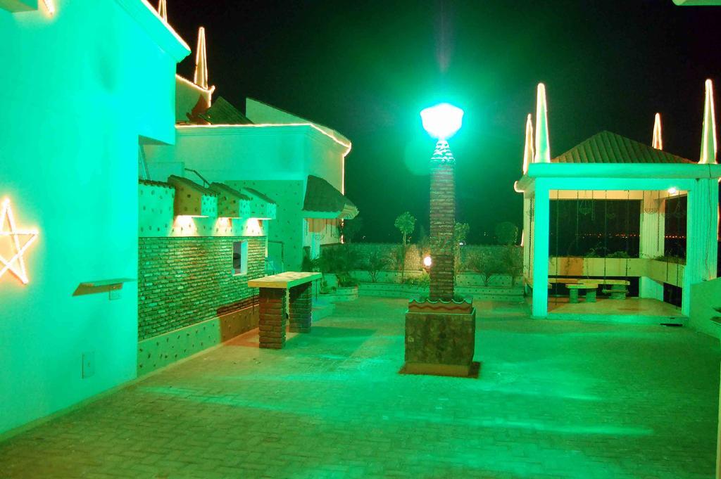 Hotel Ishan Villa Amritsar Buitenkant foto